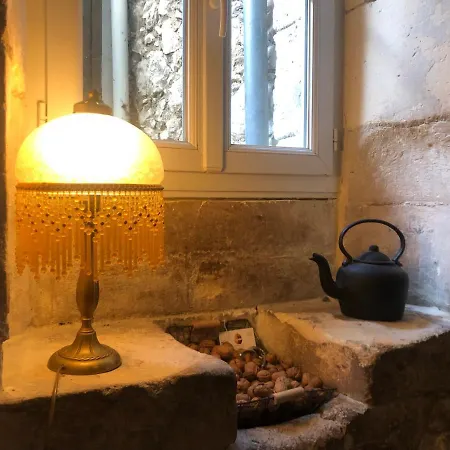 Rouge Tocane-Saint-Apre