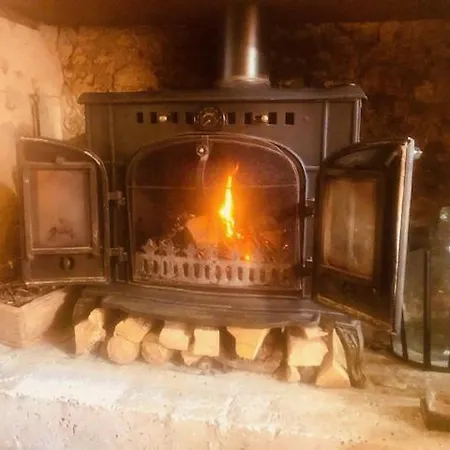 Rouge Semesterbostad Tocane-Saint-Apre