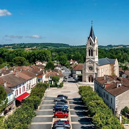 Semesterbostad Rouge Tocane-Saint-Apre