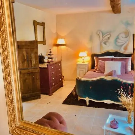 Rouge Semesterbostad *