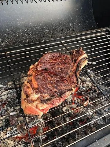 Rouge * Tocane-Saint-Apre